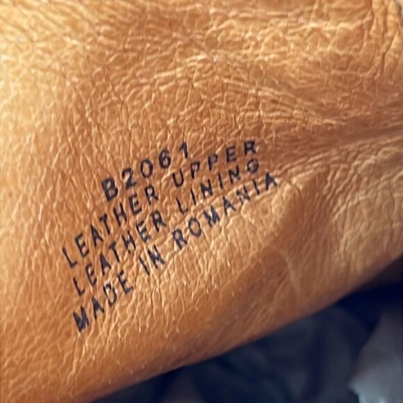 Madewell Ames Leather Ankle Bootie - Picture 10 of 11